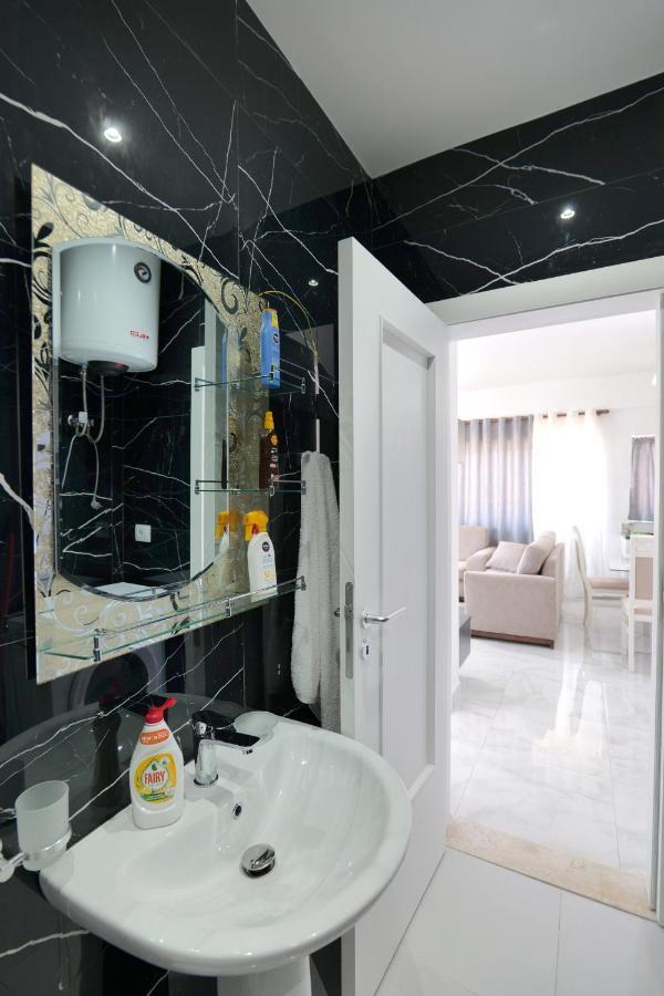 Arijons Apartments Sarandë Dış mekan fotoğraf