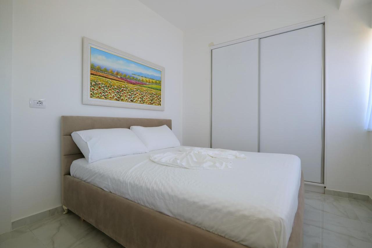 Arijons Apartments Sarandë Dış mekan fotoğraf